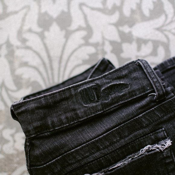 Kut from the Kloth Black Jeans Women's 6 Bootcut - Picture 2 of 6